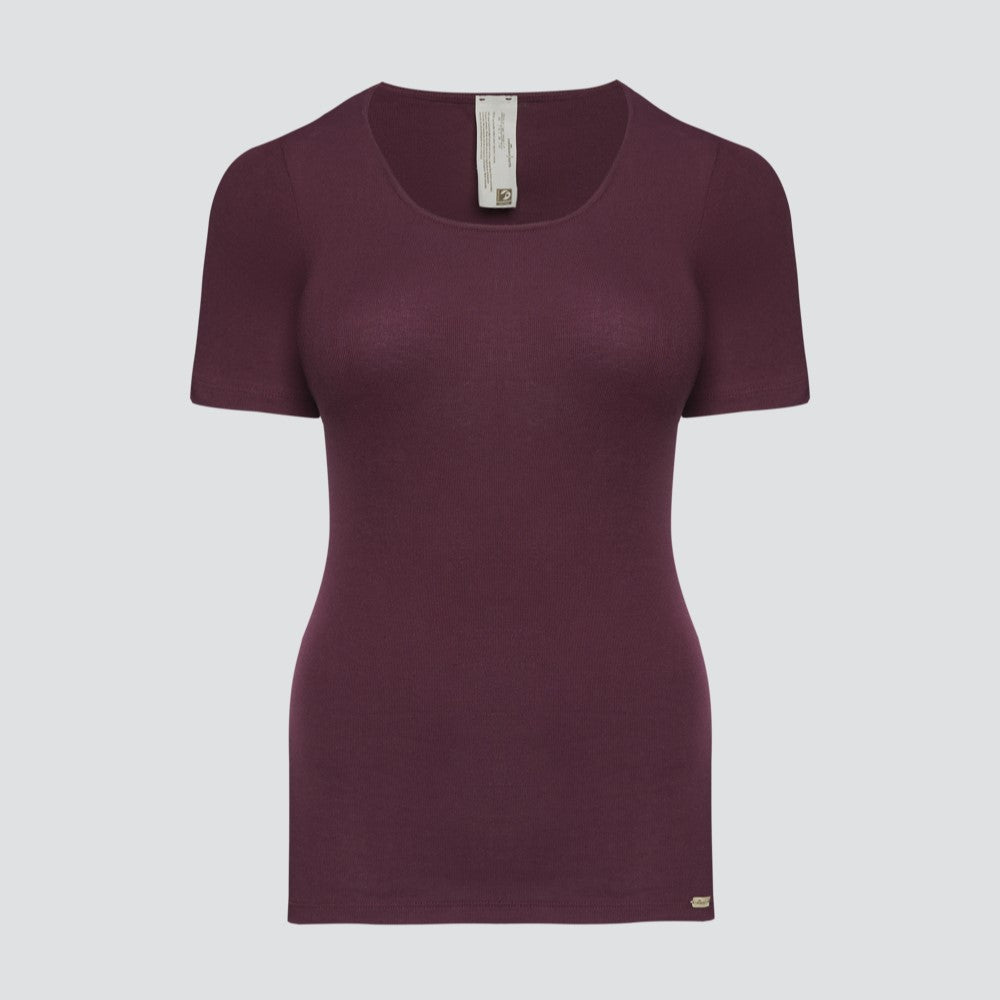 100% organic cotton tshirt in burgundy from Comazo