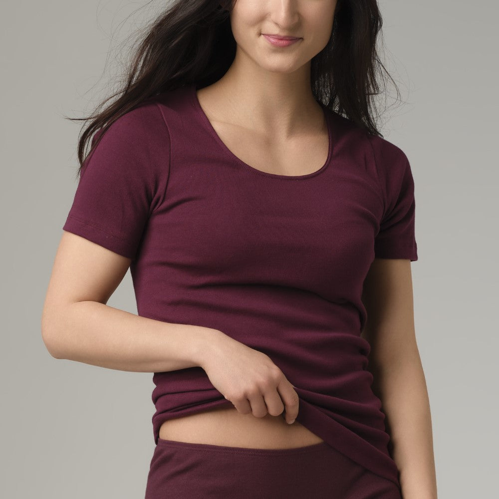 100% organic cotton tshirt in burgundy from Comazo