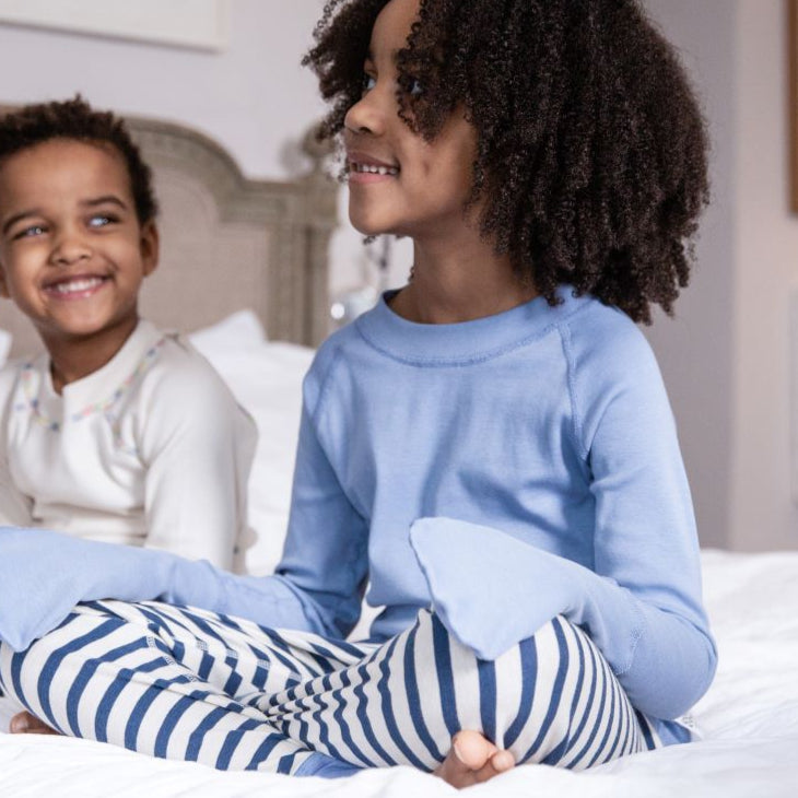 Swedish blue scratch mitten T from Cotton Comfort