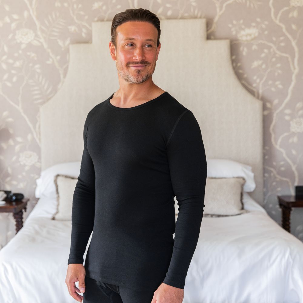 Pure Comfort men's long sleeve baselayer top in black - 100% organic cotton
