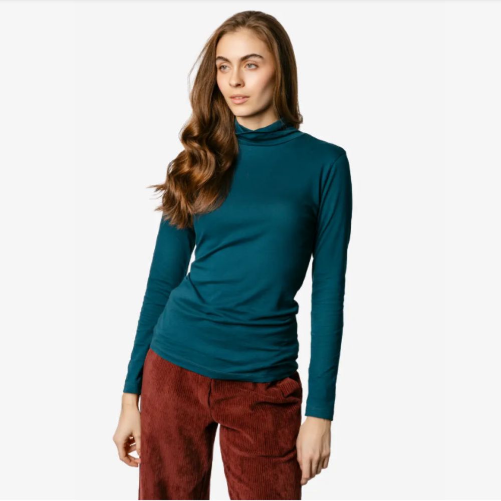 100% organic cotton roll neck